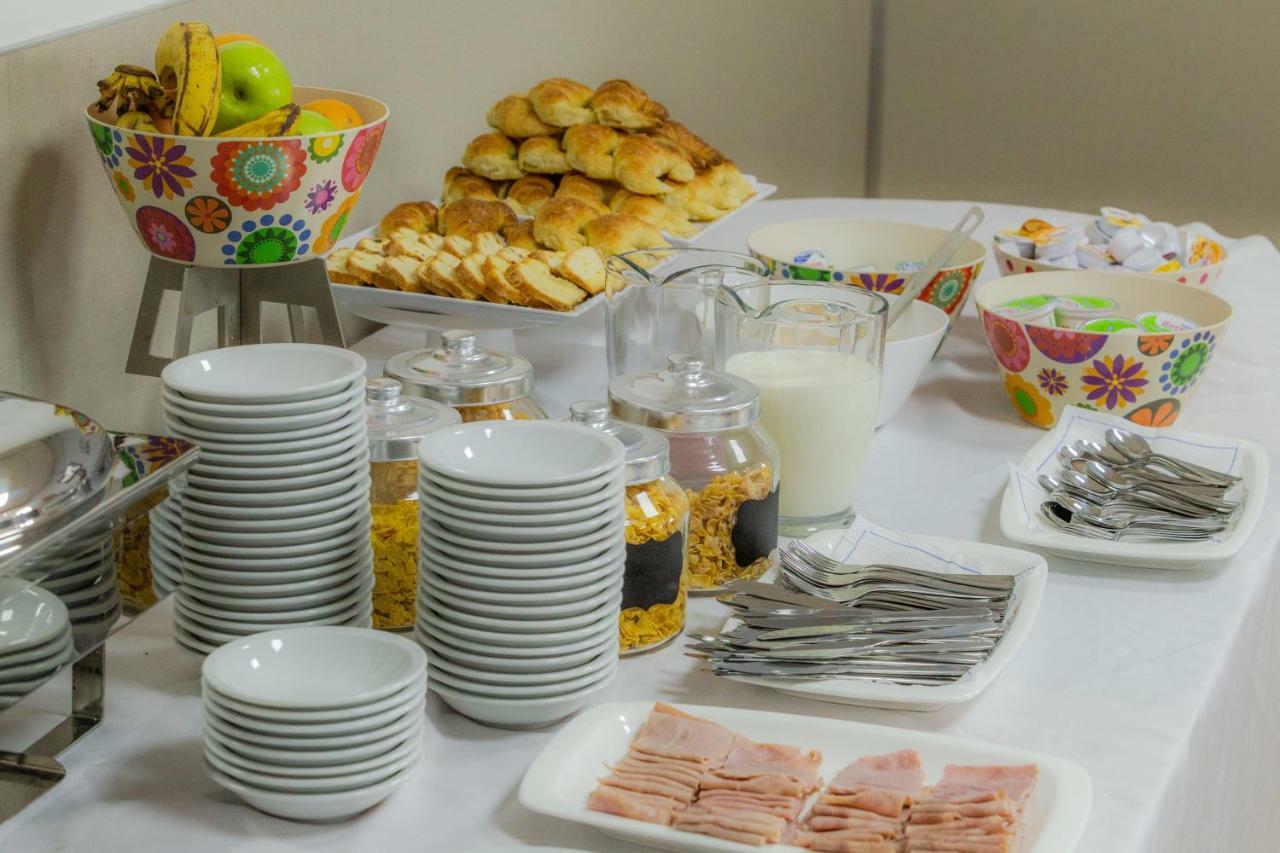 Apart Hotel Rivadavia 815 Neuquén 外观 照片